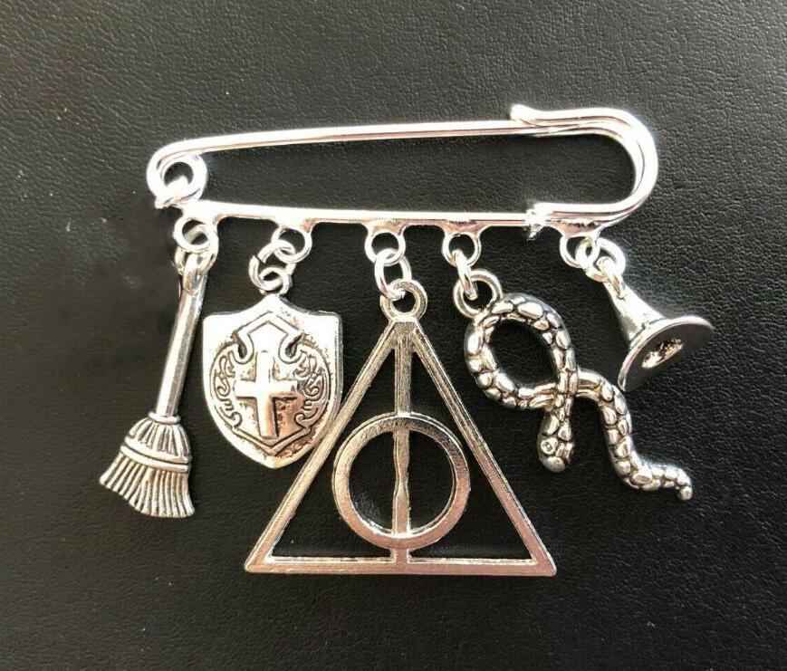 Vintage Silver Charm Snake Magic Hat Triangle Knot Shield Cross Brooches for Women Brooch Pin Tassel Boho Jacket Dress Coat Bag Jewelry
Vintage Silver Charm Snake Magic Hat Triangle Knot Shield Cross Brooches for Women Brooch Pin Tassel Boho Jacket Dress Coat Bag Jewelry