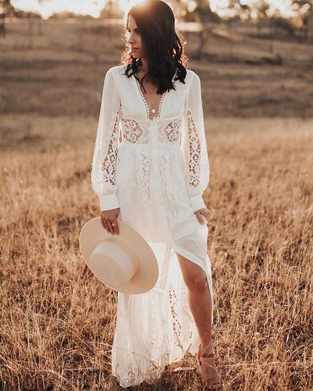 Bohemian A Line Wedding Dresses 2021 Illusion V Neck Long Sleeve Lace Appliques Bridal Gowns Plus Size Vestido De Noiva Wedding Dress