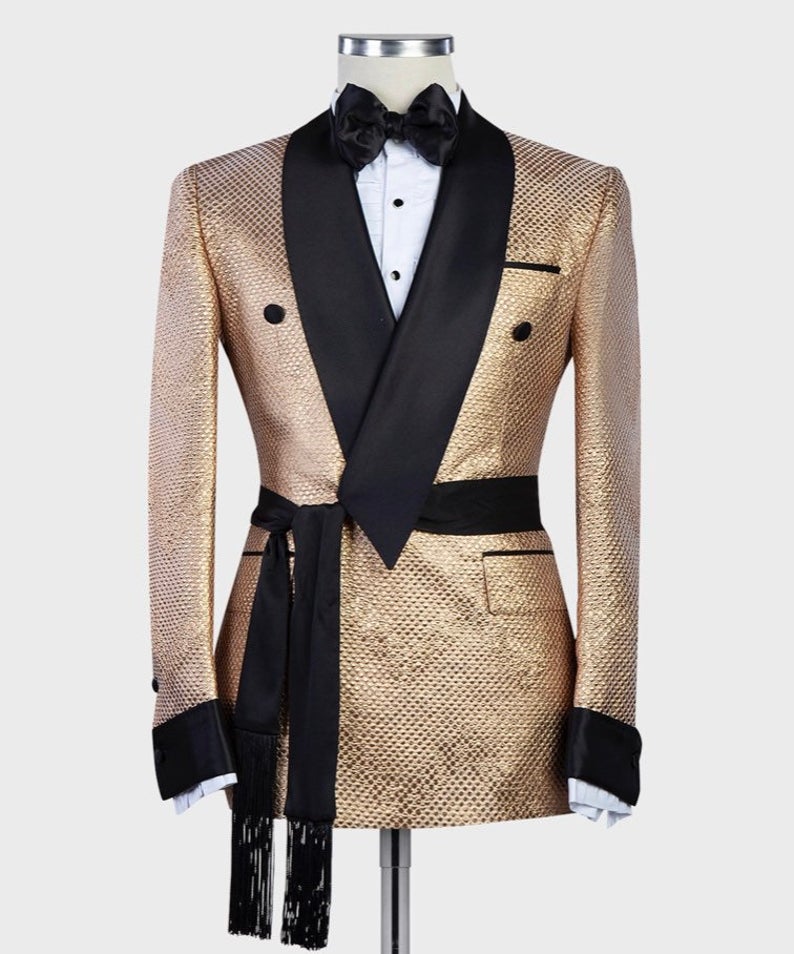 Arabic Luxury Gold Mens Wedding Tuxedos with Belt Custom Made Single Jacket Groom Groomsmen Suit Mens Formal Wear