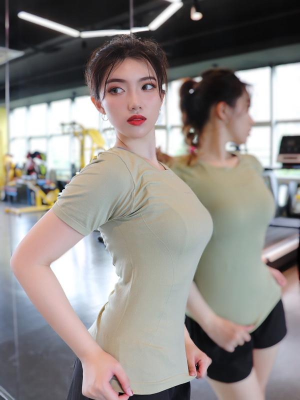 Top women Super good quality elastic tight-fitting yoga clothes Quick Dry Fitness Wear dark navy color
Top women Super good quality elastic tight-fitting yoga clothes Quick Dry Fitness Wear dark navy color