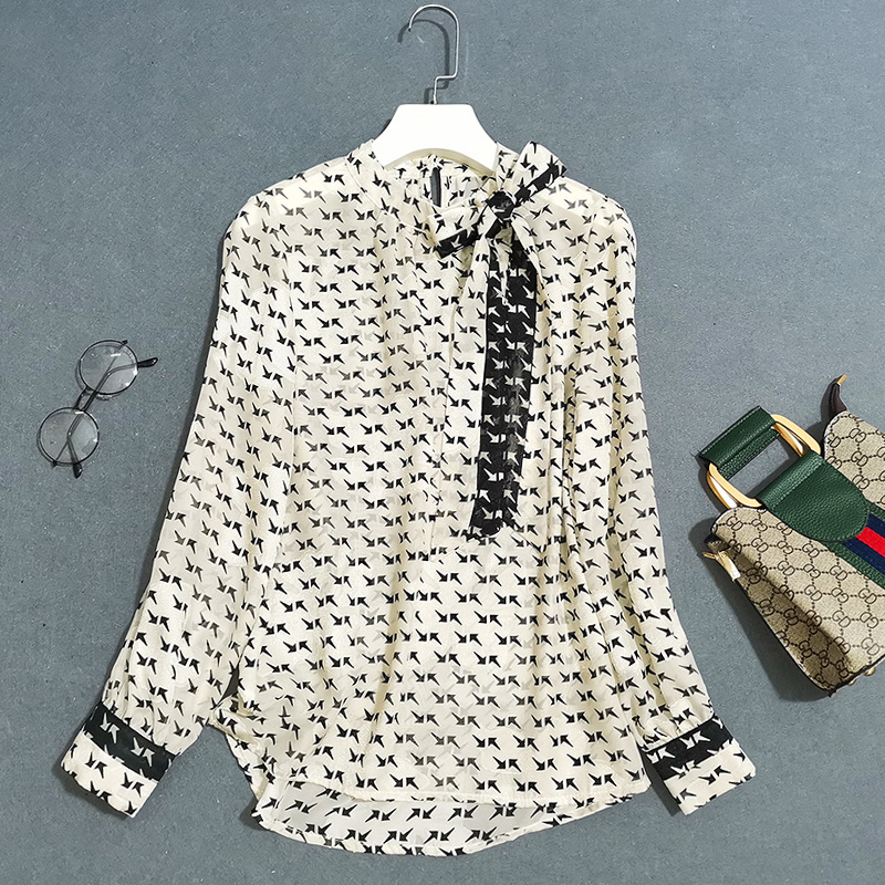 Autumn New Bow Tie Women Chiffon Shirts Lady Transparent Chiffon Blouses Femme Bow Tie Tops, Beige
Autumn New Bow Tie Women Chiffon Shirts Lady Transparent Chiffon Blouses Femme Bow Tie Tops, Beige