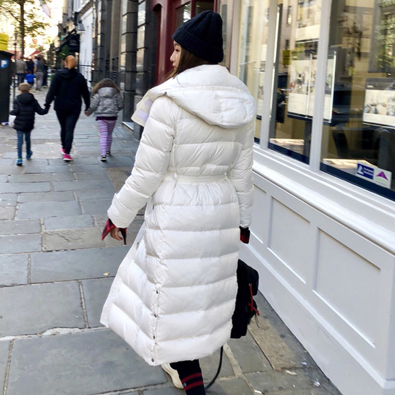 Long Women Winter Down Jacket 2020 90% White Duck Down Coat Thick Warm Casual Hooded Slim Snow Outerwear Female Parka Waterproof T200811