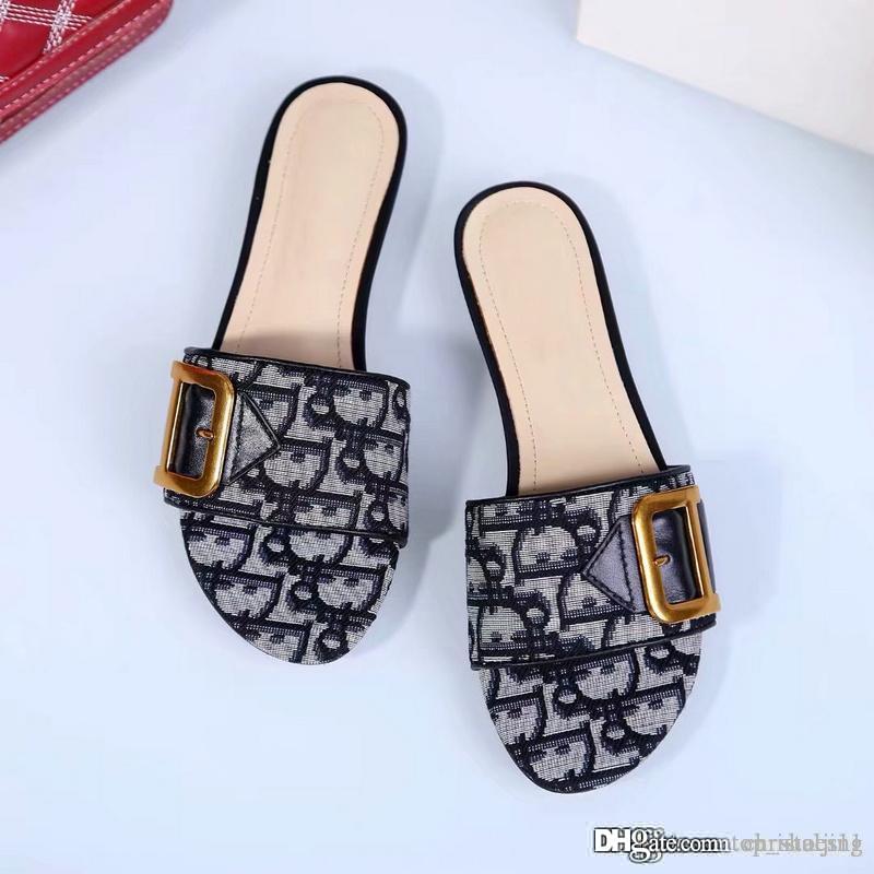 Newest Summer Fashion Brand Women Slippers Flat Sandals Top Luxury Designer Outdoor Beach Causal Metal Buckle Strap D Slippers With Box, Black
Newest Summer Fashion Brand Women Slippers Flat Sandals Top Luxury Designer Outdoor Beach Causal Metal Buckle Strap D Slippers With Box, Black