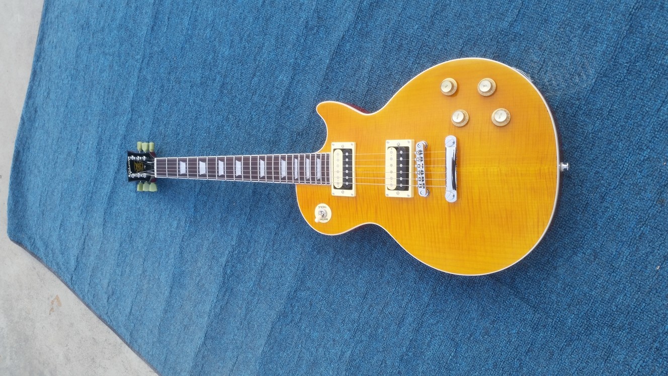 in stock 1959 Limited Edition 1200 Guns N Roses Signature Rosso Aka Corsa Racing yellow Flame Maple Top Electric Guitar Copy Seymour Dunc
in stock 1959 Limited Edition 1200 Guns N Roses Signature Rosso Aka Corsa Racing yellow Flame Maple Top Electric Guitar Copy Seymour Dunc