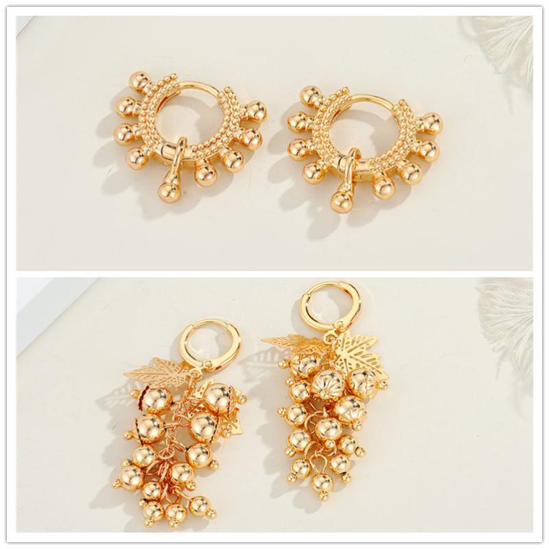 1pair Fashion Tassel Copper Beads Hollow Round Earring For Women Cute Small Leaf Hoop Earrings Party Jewelry Gift
1pair Fashion Tassel Copper Beads Hollow Round Earring For Women Cute Small Leaf Hoop Earrings Party Jewelry Gift