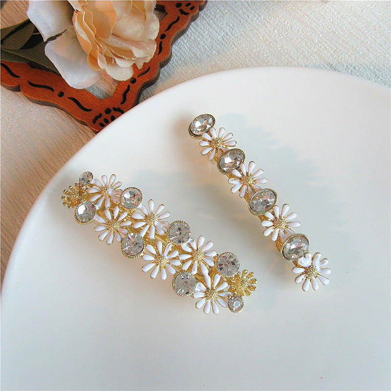 2020 Women Flower Pearl Metal Hairclips Women Hair Clip Hairpin Girls Hairpins Barrette Hairgrip Bobby Pin Hair Accessories
2020 Women Flower Pearl Metal Hairclips Women Hair Clip Hairpin Girls Hairpins Barrette Hairgrip Bobby Pin Hair Accessories