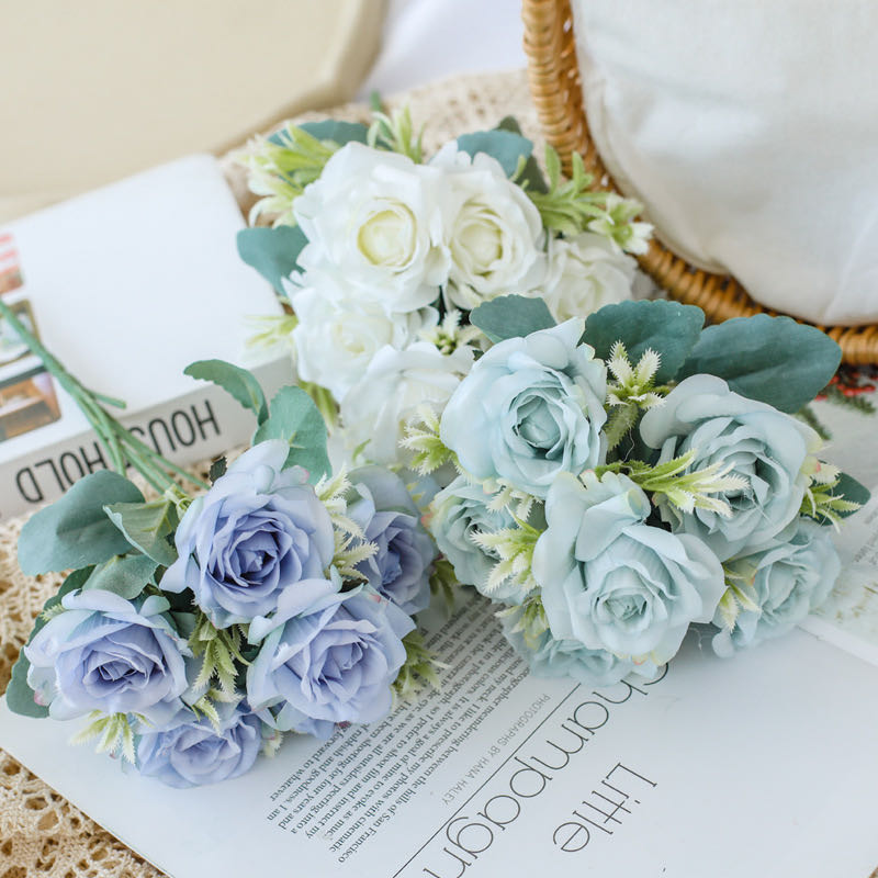 1 bunch of lovely roses artificial flowers high quality silk flowers autumn decoration DIY home garden party wedding decoration, Blue
1 bunch of lovely roses artificial flowers high quality silk flowers autumn decoration DIY home garden party wedding decoration, Blue