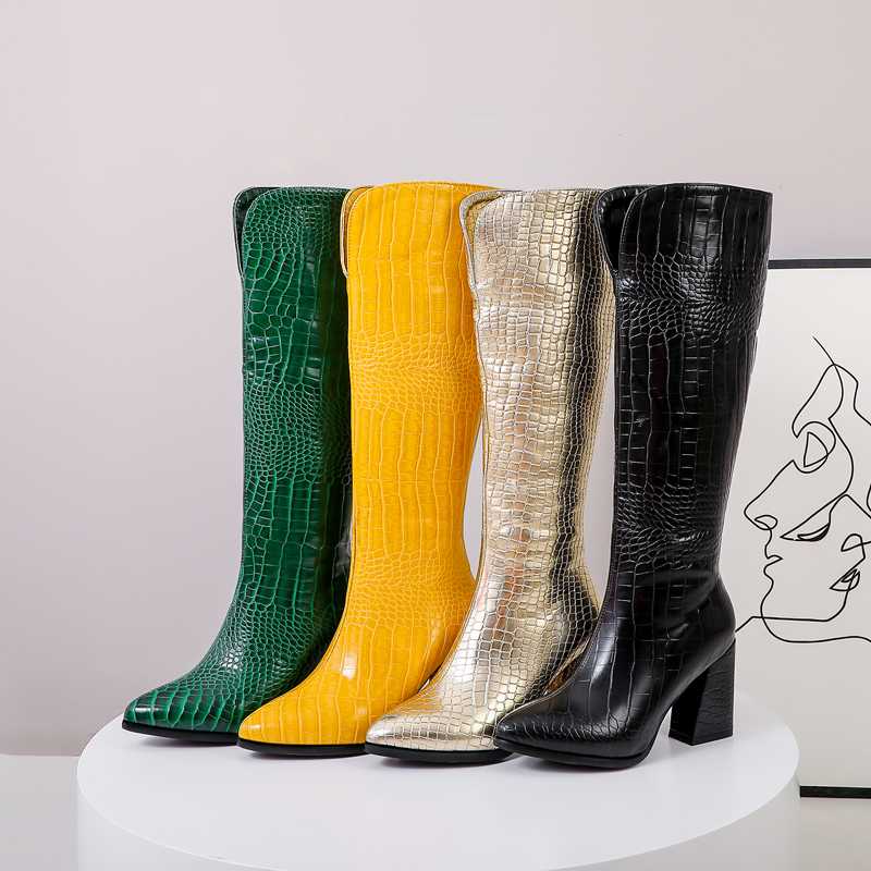 Women knee-high boots superfine fiber plus size 22-26.5 cm length autumn and winter plush warm Crocodile pattern long booties, Black
Women knee-high boots superfine fiber plus size 22-26.5 cm length autumn and winter plush warm Crocodile pattern long booties, Black