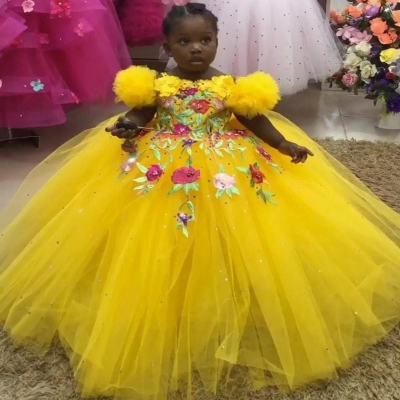 Yellow Ball Gown Flower Girl Dresses with 3D Floral Appliques Beaded Puffy Cap Sleeve Girls Pageant Gowns Kids Party Celerity Dress