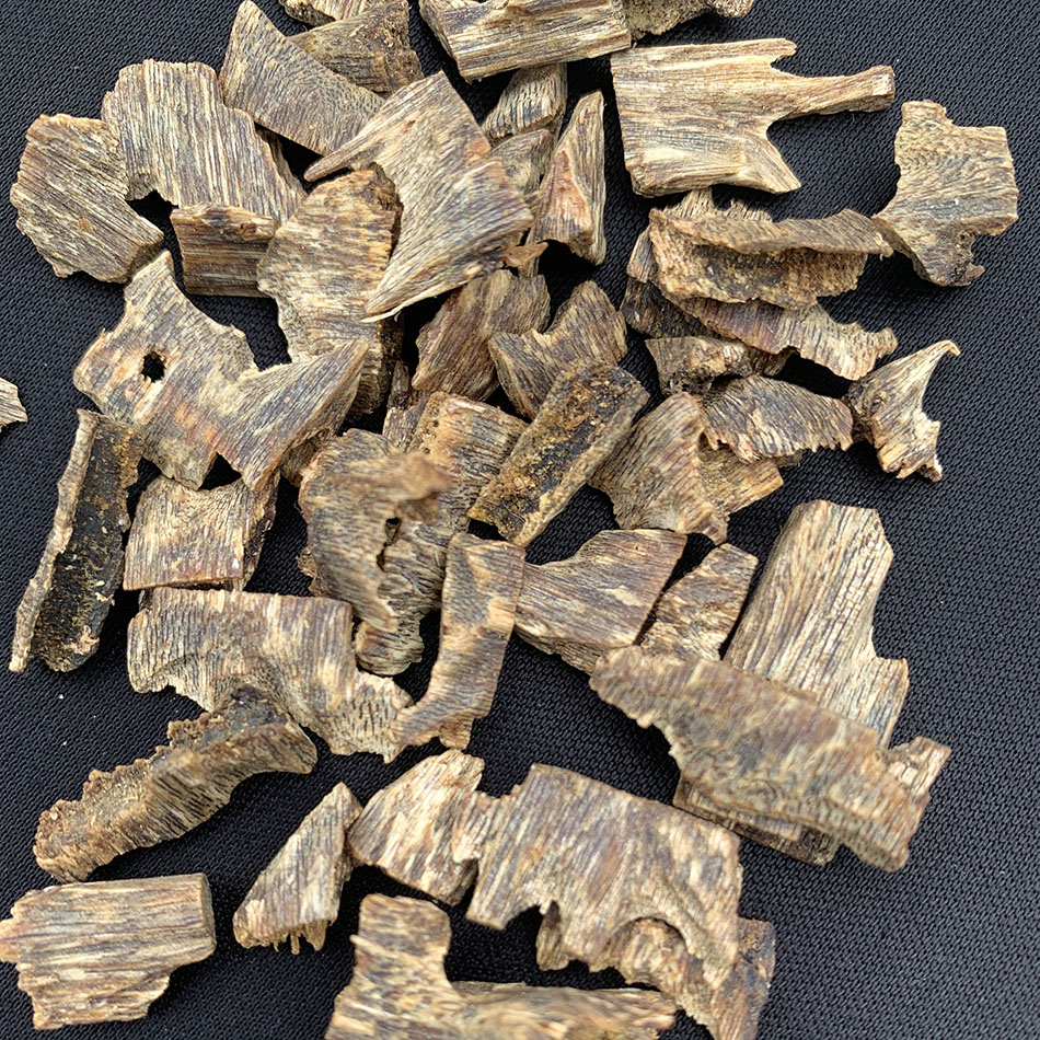 1g Authentic Chinese Green Kynam chips Full resin oil Sinking Cultivated kinam block kyara home scents complex
1g Authentic Chinese Green Kynam chips Full resin oil Sinking Cultivated kinam block kyara home scents complex