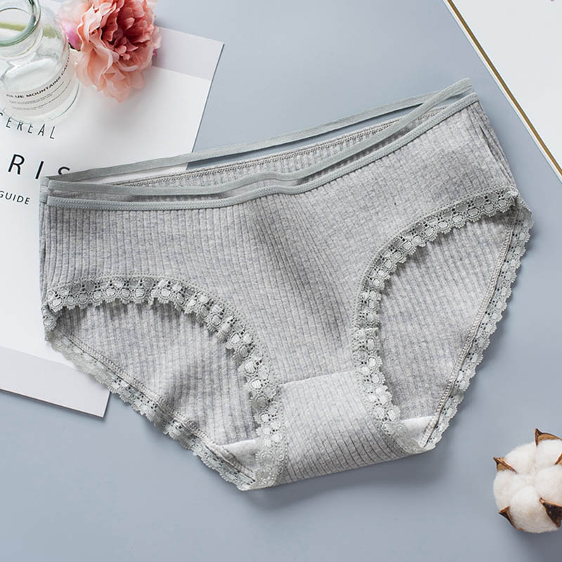 Breathable Cotton Briefs For Women Underwear Lace Lingerie Mid Waist Plus Size Panties Antibacterial Underpants Female Intimates, 1pc light blue
Breathable Cotton Briefs For Women Underwear Lace Lingerie Mid Waist Plus Size Panties Antibacterial Underpants Female Intimates, 1pc light blue