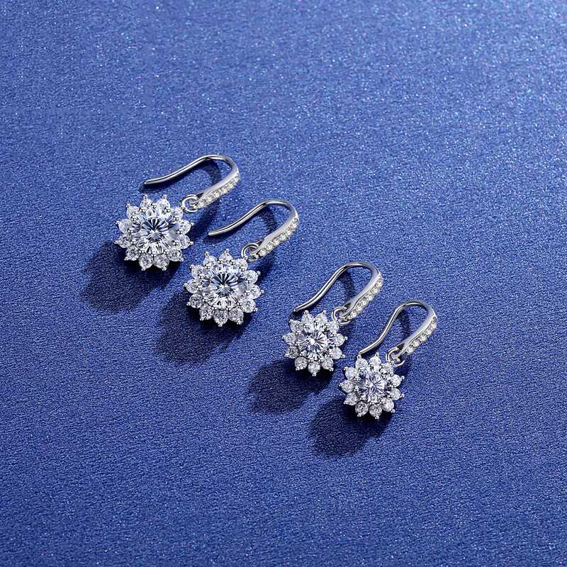 BOEYCJR 925 Silver 0.5ct/1ct F color Moissanite VVS Fine Jewelry Sunflower Drop Earrings With national certificate for Women
BOEYCJR 925 Silver 0.5ct/1ct F color Moissanite VVS Fine Jewelry Sunflower Drop Earrings With national certificate for Women