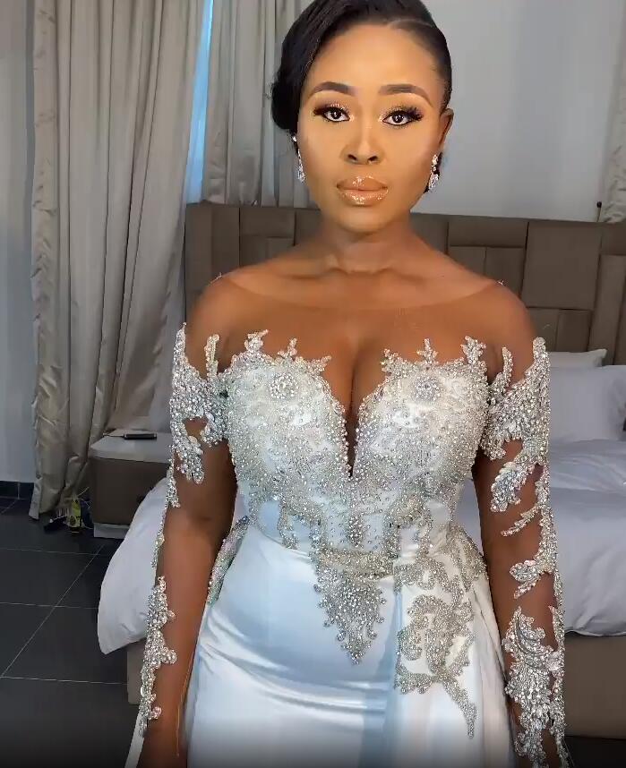 2020 Plus Size Arabic Aso Ebi Luxurious Crystals Lace Wedding Dresses Sheer Neck Mermaid Bridal Dresses High Split Wedding Gowns JJ023
