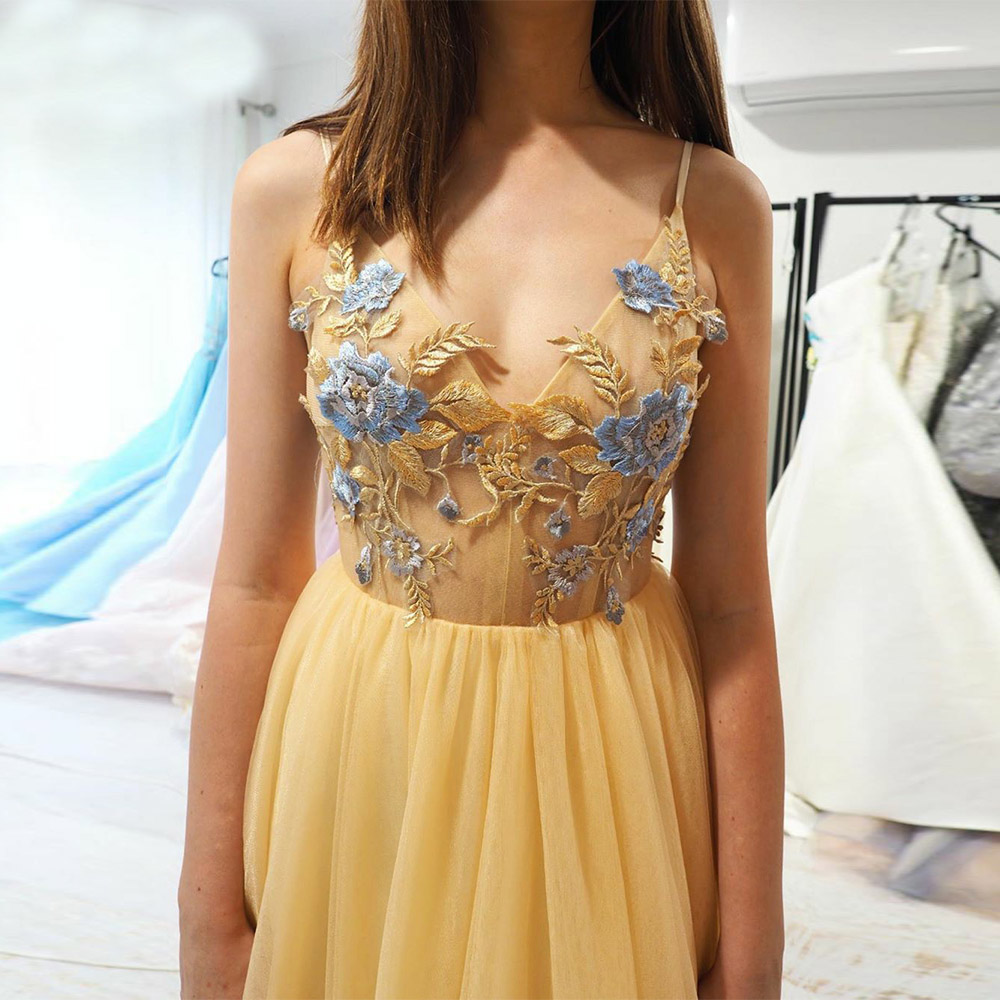 Bright Yellow Evening Dress Butterfly Chest Love Gold 3D Appliques Girl Gown Women Long Fashion Straps Sexy V Neck Party Dress