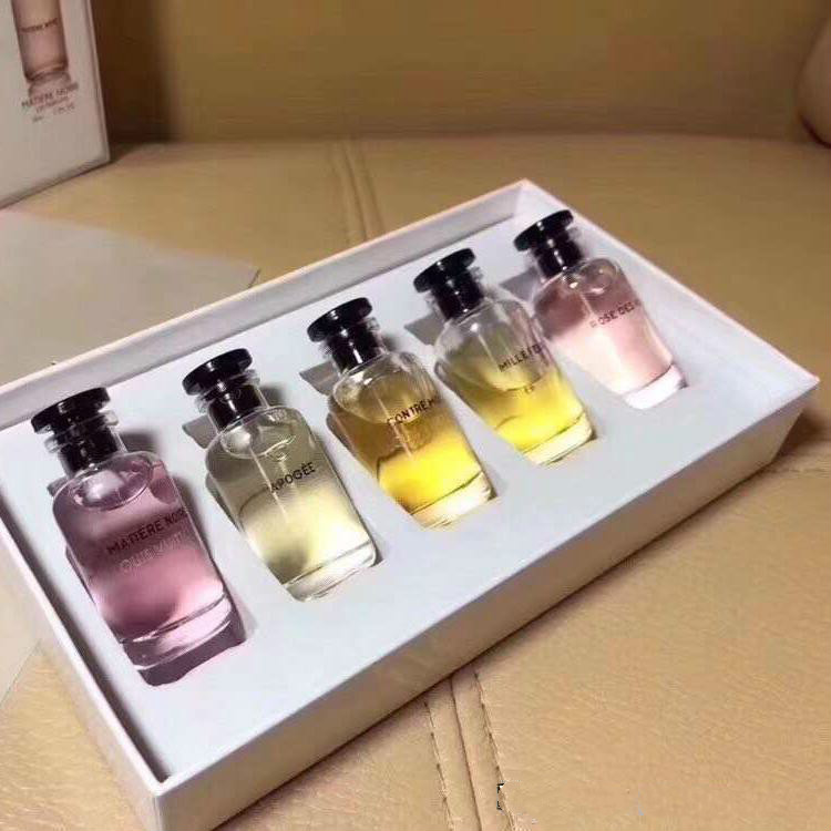 ssFive-Piece Perfume Set Gift Box Noble in Perfume Best-Selling Perfume Spray English Pear & Freesia Salon Fragrance Chypre Fruity Fragrance
ssFive-Piece Perfume Set Gift Box Noble in Perfume Best-Selling Perfume Spray English Pear & Freesia Salon Fragrance Chypre Fruity Fragrance