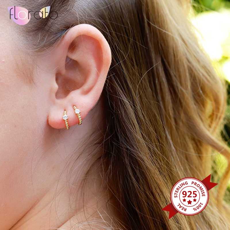 8/9/10mm 925 Sterling Silver Huggie Hoop Earrings for Women Simple Cute Crystal Round Circle Silver Earrings Minimalist Jewelry
8/9/10mm 925 Sterling Silver Huggie Hoop Earrings for Women Simple Cute Crystal Round Circle Silver Earrings Minimalist Jewelry