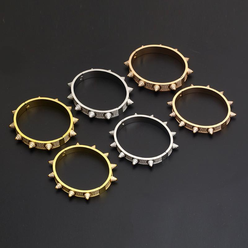 Cross-border hot sale hip hop rivet stainless steel bracelet men's bracelet hip hop fashion cool punk
Cross-border hot sale hip hop rivet stainless steel bracelet men's bracelet hip hop fashion cool punk