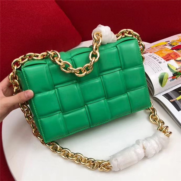 Good quality top sell Cross Body cowhide color matching shoulder bags Crossbody womens camera Fashion Bag Plain Knitting handbags purses, Green gold hardware
Good quality top sell Cross Body cowhide color matching shoulder bags Crossbody womens camera Fashion Bag Plain Knitting handbags purses, Green gold hardware