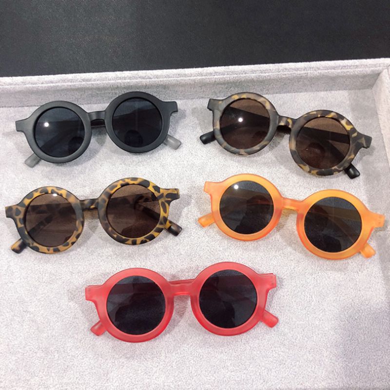 2021New Children Sunglasses Cute Jelly color Sunglasses UV400 Plastic Sport Sun Glasses For Baby Girls Boys Glasses Oculos
2021New Children Sunglasses Cute Jelly color Sunglasses UV400 Plastic Sport Sun Glasses For Baby Girls Boys Glasses Oculos