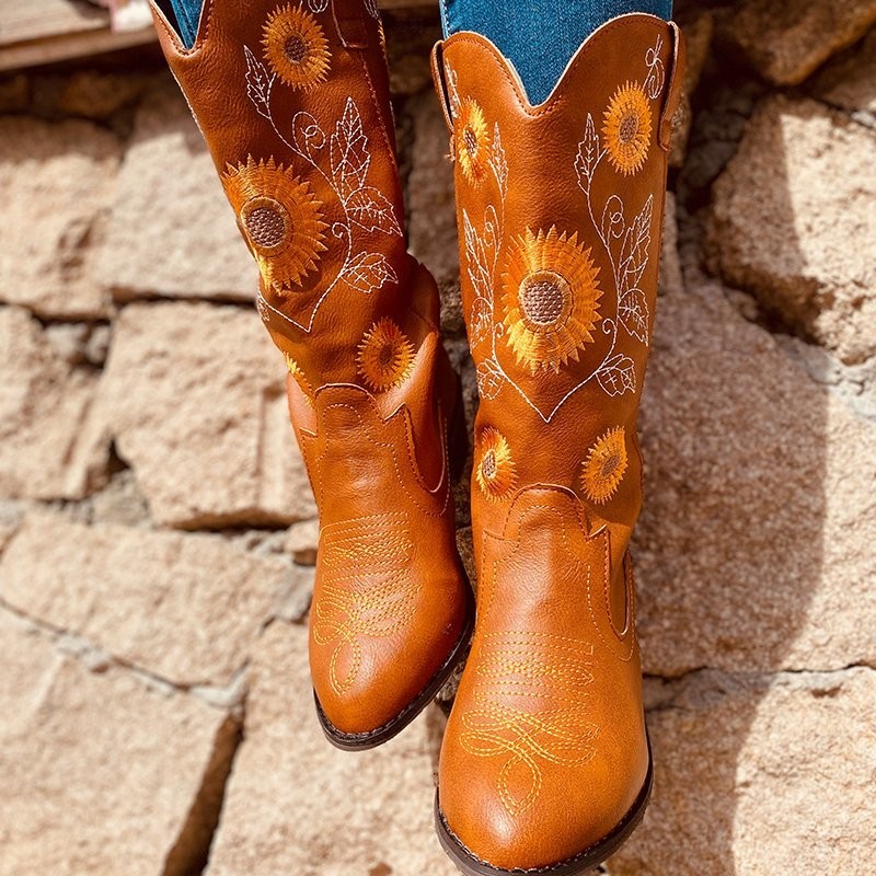 2020 Classic Embroidered Western Pu Leather Boots for Women Leather Cowgirl Boots Low Heels Shoes Knee High Woman, Brown
2020 Classic Embroidered Western Pu Leather Boots for Women Leather Cowgirl Boots Low Heels Shoes Knee High Woman, Brown