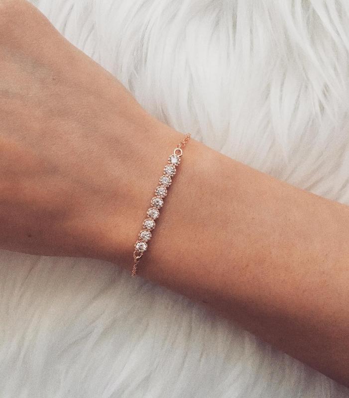 Popular Woman Bracelet New Arrival Romantic Golden Europe And The United States Accessories Curved Rhinestone Bracelet
Popular Woman Bracelet New Arrival Romantic Golden Europe And The United States Accessories Curved Rhinestone Bracelet