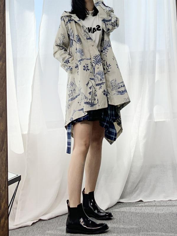 New Fashion Cartoon Print Women Trench Coat Lady Long Sleeve Hooded Irregular Loose Outwear Top With Buttons Pockets, As pic
New Fashion Cartoon Print Women Trench Coat Lady Long Sleeve Hooded Irregular Loose Outwear Top With Buttons Pockets, As pic