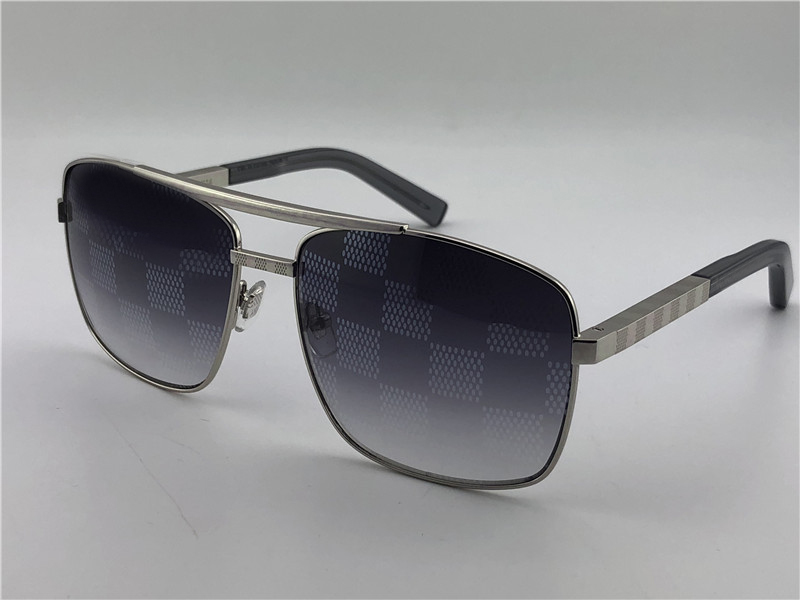 Classic Square Attitude Sunglasses Silver Frame Grey Gradient Sonnenbrille Mens Sunglasse UV400 Prodection New with Box
Classic Square Attitude Sunglasses Silver Frame Grey Gradient Sonnenbrille Mens Sunglasse UV400 Prodection New with Box