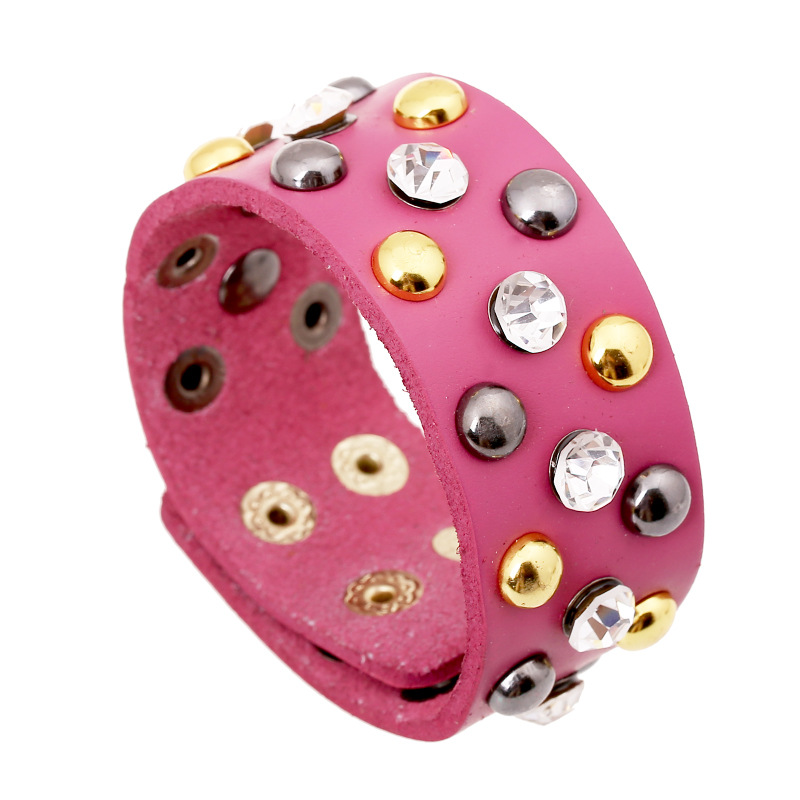 2020 New Arrival Women Jewelry Punk Genuine Leather Rivet Bracelets Personality Hotsale Wrap Buckle Trendy Bracelets
2020 New Arrival Women Jewelry Punk Genuine Leather Rivet Bracelets Personality Hotsale Wrap Buckle Trendy Bracelets