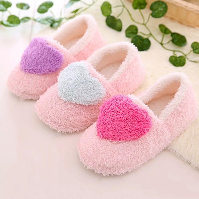 1 Pair Lovely Plush Warm Floor Flat Shoes Heart Pattern Soft Casual Indoor Slippers for Women Thick Anti-slip Home Shoes Winter, Purple
1 Pair Lovely Plush Warm Floor Flat Shoes Heart Pattern Soft Casual Indoor Slippers for Women Thick Anti-slip Home Shoes Winter, Purple