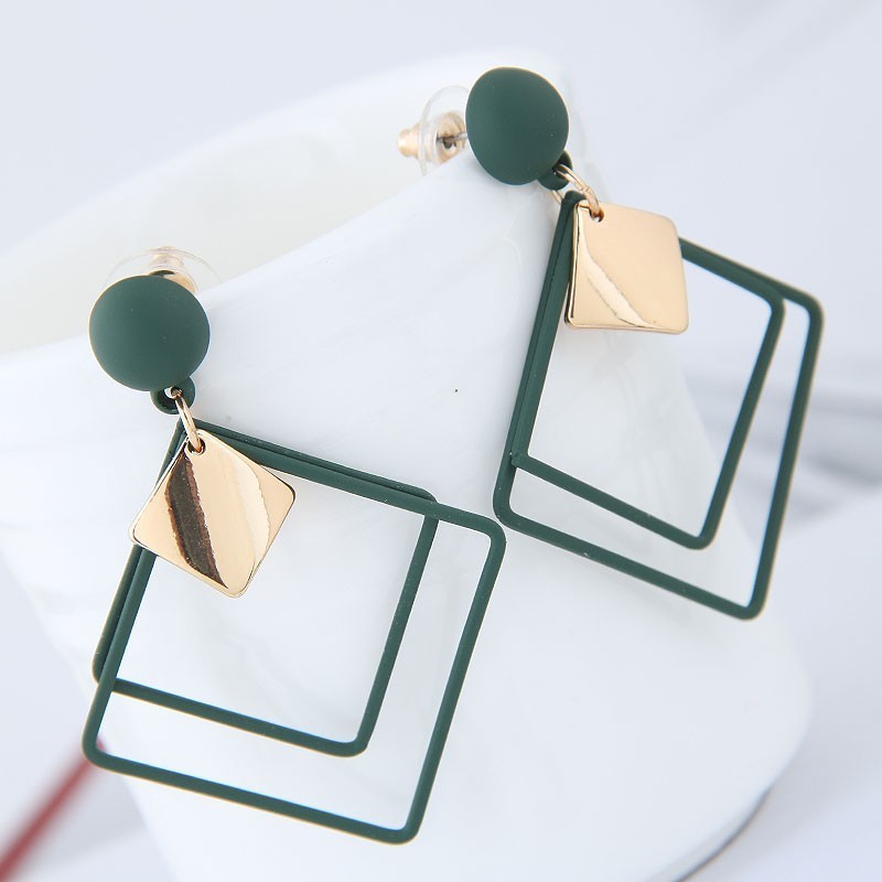 Korean Fashion Geometric Square Drop Earrings for Women 2020 New Metal Drop Earring Girl Female Vintage Party jewellery
Korean Fashion Geometric Square Drop Earrings for Women 2020 New Metal Drop Earring Girl Female Vintage Party jewellery