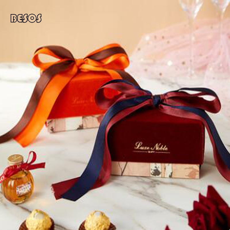 Wholesale Suede Orange Gilding Printing Ribbon Rectangular Gift Box Wedding Party Christmas Candy Lipstick Package Gift Box
Wholesale Suede Orange Gilding Printing Ribbon Rectangular Gift Box Wedding Party Christmas Candy Lipstick Package Gift Box