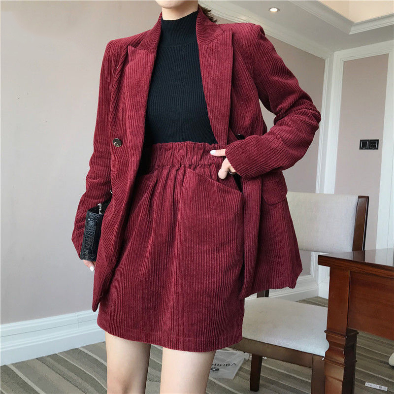 JuneLove Autumn Women Elegant Sets Corduroy Blazer Notch Collar Jacket Female 2 Pieces Double Breasted Coats Outwears Bottoms, Blazer with skirts
JuneLove Autumn Women Elegant Sets Corduroy Blazer Notch Collar Jacket Female 2 Pieces Double Breasted Coats Outwears Bottoms, Blazer with skirts