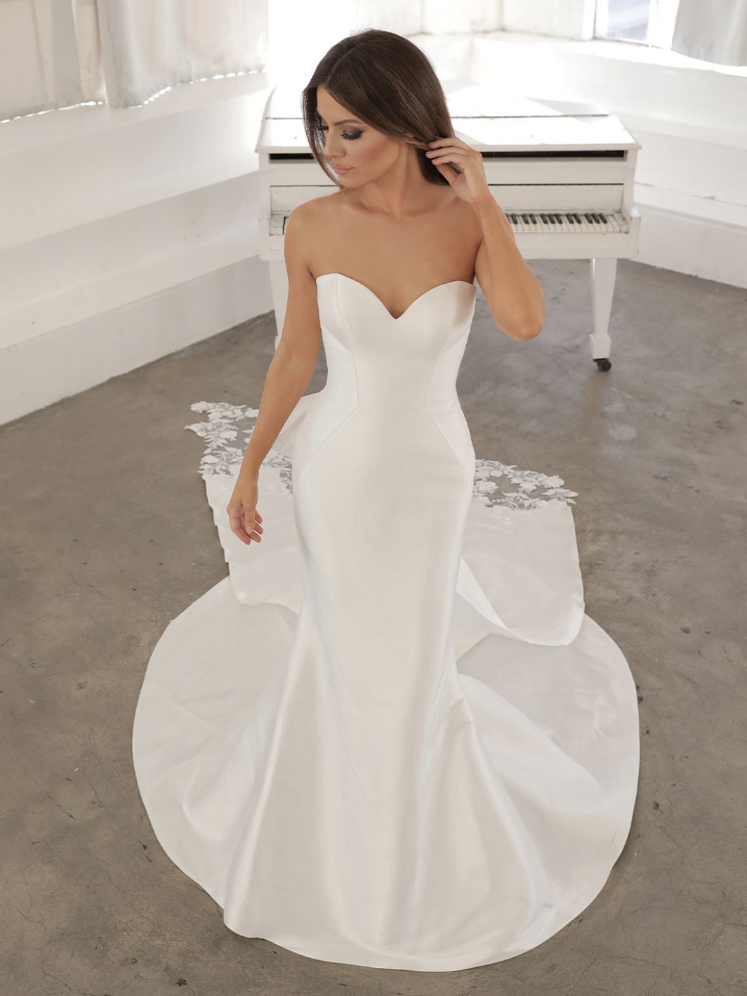 Mermaid Ivory Lace Wedding Dresses With Detachable Train Strapless Neck Bridal Gowns Plus Size Covered Buttons Back Robe De Mari E