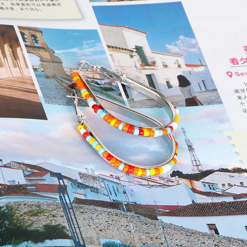 Hgflyxu rainbow beads Square Hoop Earring for Women Gold and silver color Colorful ear Hoops party fine jewelry gift 2020 NEW
Hgflyxu rainbow beads Square Hoop Earring for Women Gold and silver color Colorful ear Hoops party fine jewelry gift 2020 NEW