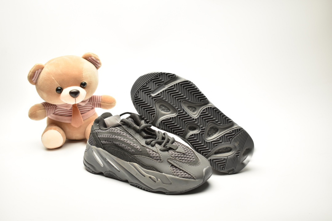 Kids Girls New 700 V2 Cloud White Citrin Kanye Shoes Magnet Reflective Childrens Yecheil Lundmark Synth Utility Black Vanta Tephra Clay Bred, A8
Kids Girls New 700 V2 Cloud White Citrin Kanye Shoes Magnet Reflective Childrens Yecheil Lundmark Synth Utility Black Vanta Tephra Clay Bred, A8