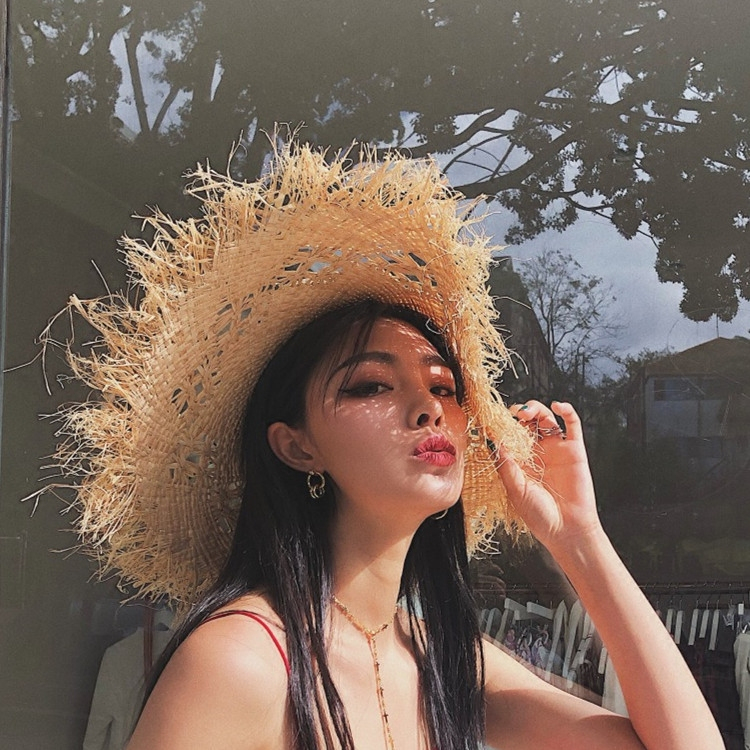 Summer For Women Ladies Straw Sun Hats Large Wide Brim Gilrs High Quality Natural Raffia Panama Beach Straw Sun Caps For Holiday, Beige
Summer For Women Ladies Straw Sun Hats Large Wide Brim Gilrs High Quality Natural Raffia Panama Beach Straw Sun Caps For Holiday, Beige