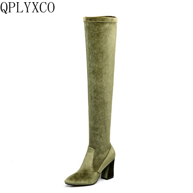 QPLYXCO 2020 New hot Fashion Big small Size 33-46 Winter Long Boots shoes Ladys over the knee high Boots High quality shoes 9426, Black without fur
QPLYXCO 2020 New hot Fashion Big small Size 33-46 Winter Long Boots shoes Ladys over the knee high Boots High quality shoes 9426, Black without fur