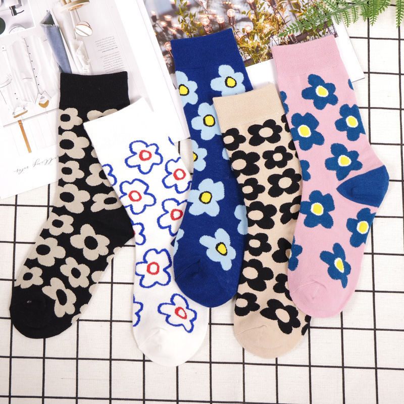 2020 Streetwear Flower Socks Women Japanese Korean Style Fashion Web Celebrity Cute Socks for Ladies Autumn and Winter 373, 05
2020 Streetwear Flower Socks Women Japanese Korean Style Fashion Web Celebrity Cute Socks for Ladies Autumn and Winter 373, 05