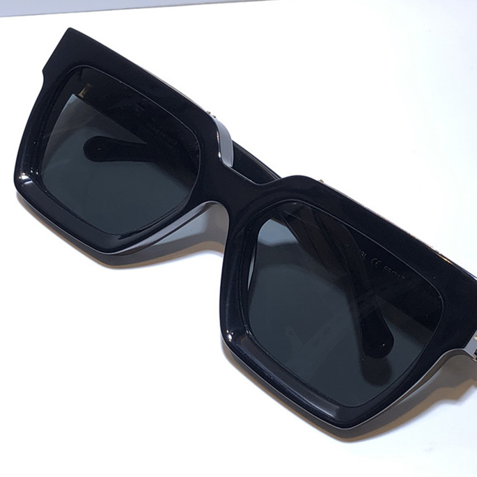 MILLIONAIRE sunglasses full frame Vintage 1165 sunglasses for men Shiny Gold Hot sell Gold plated Top quality classic Sunglasses 96006
MILLIONAIRE sunglasses full frame Vintage 1165 sunglasses for men Shiny Gold Hot sell Gold plated Top quality classic Sunglasses 96006