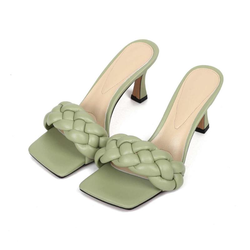 2020 hot European style peep square toe slip on mules simple young lady high street fashion summer sandals women 09, Beige
2020 hot European style peep square toe slip on mules simple young lady high street fashion summer sandals women 09, Beige