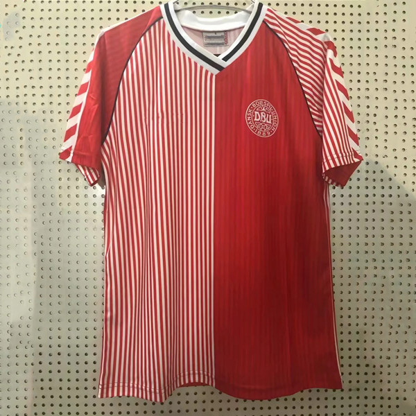 1986 Retro Denmark Soccer Jersey 1992 1998 #10 M.LAUDRUP #5 HEINTZE return football shirt #11 B.LAUDRUP ancient maillot
1986 Retro Denmark Soccer Jersey 1992 1998 #10 M.LAUDRUP #5 HEINTZE return football shirt #11 B.LAUDRUP ancient maillot