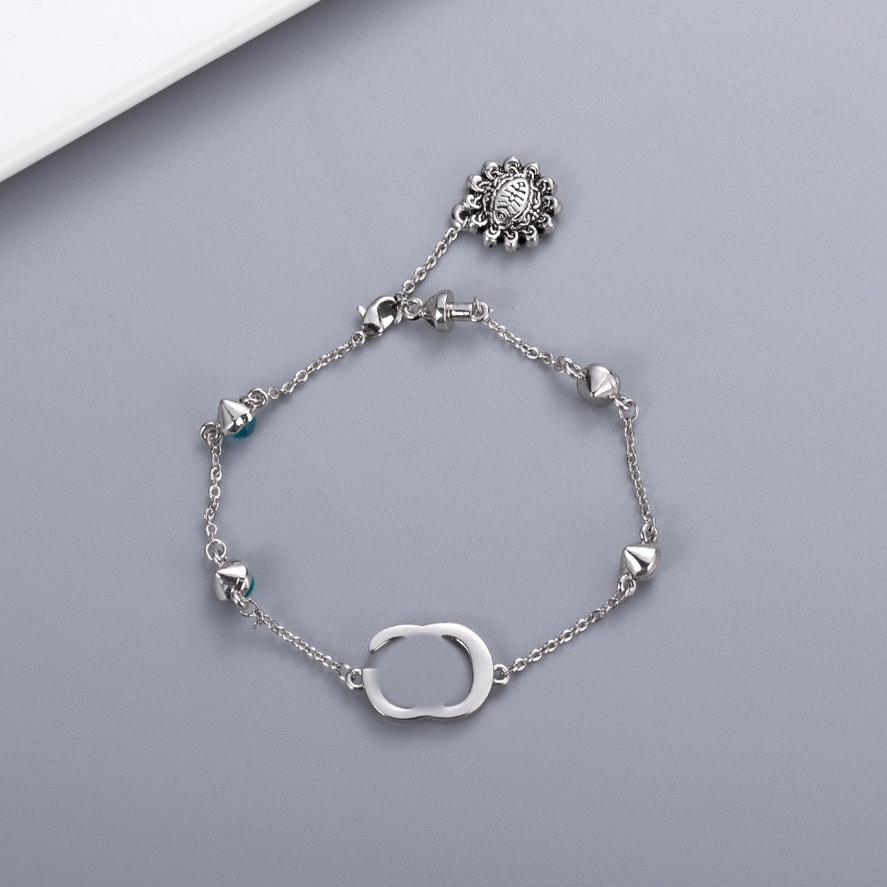 New Style Bracelet Fashion Charm Bracelet Top Quality Silver Plated Bracelet for Woman Fashion Jewelry Supply
New Style Bracelet Fashion Charm Bracelet Top Quality Silver Plated Bracelet for Woman Fashion Jewelry Supply