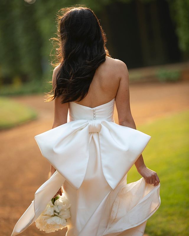 Simply Satin Mermaid Wedding Dresses Sexy Strapless Bow Bridal Gowns Backless Country vestido de novia Wedding Dress