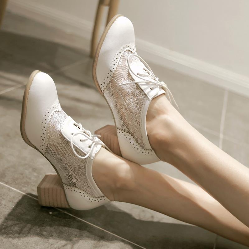 Sarairis Big Size 43 Square Heels Shoelaces vintage british pumps Spring summer breathable lace Women Brogue Casual Shoes Female, Black
Sarairis Big Size 43 Square Heels Shoelaces vintage british pumps Spring summer breathable lace Women Brogue Casual Shoes Female, Black