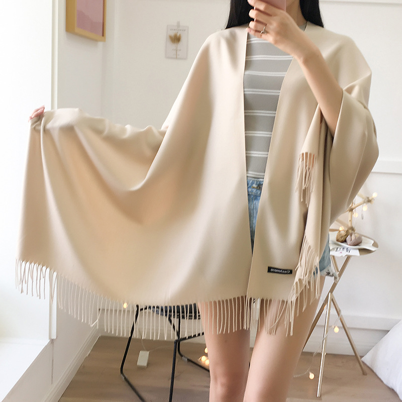 Scarf new woman winter scarf fashion female shawls cashmere-like handfeeling winter wraps solid color autumn hijab all-match
Scarf new woman winter scarf fashion female shawls cashmere-like handfeeling winter wraps solid color autumn hijab all-match
