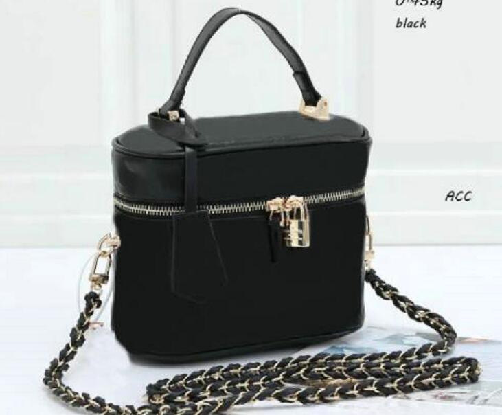 2020 leather Embossing Cosmetic Bag Women Fashion Oxford Travel wash Make Up Necessaries Organizer Zipper Makeup Case Pouch Toiletry Kit Bag
2020 leather Embossing Cosmetic Bag Women Fashion Oxford Travel wash Make Up Necessaries Organizer Zipper Makeup Case Pouch Toiletry Kit Bag
