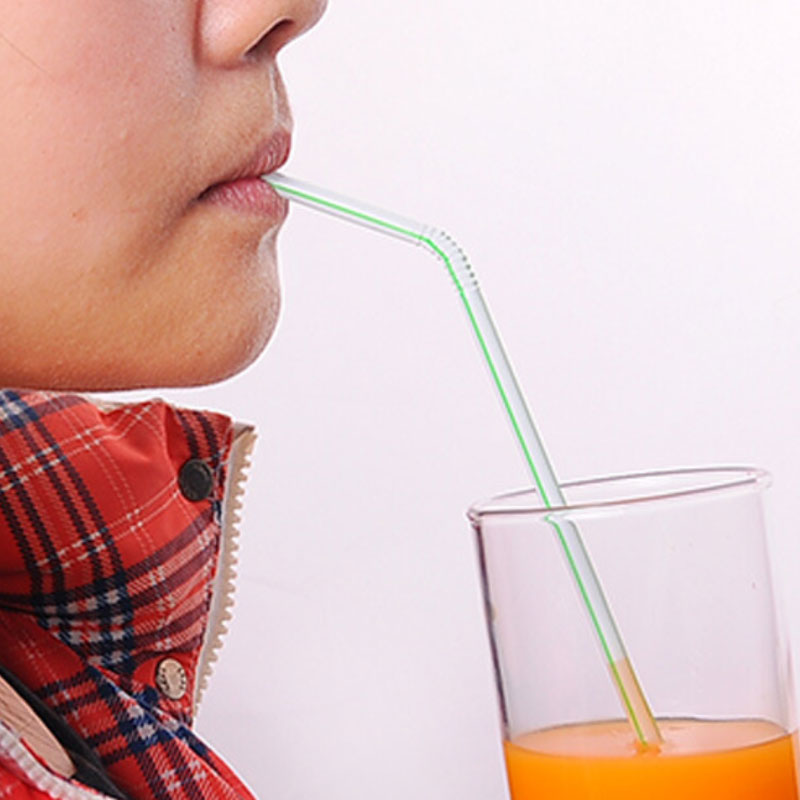 100pcsbag Disposable Plastic Drinking Straws 20805cm Multicolor Bendy Drink Straw For Party Bar Pub Club Restaurant2201571