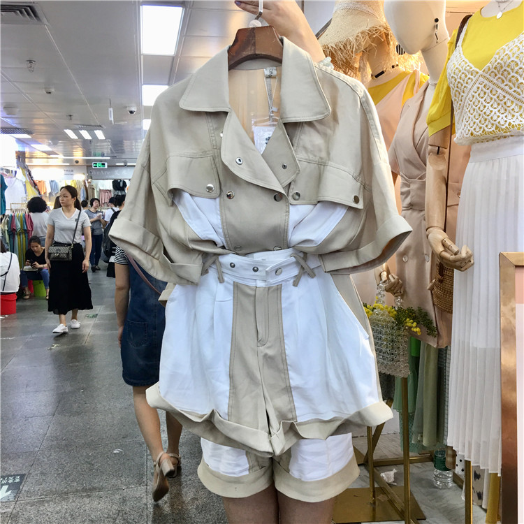 Fashion Woman Women's 2 Piece Set Casual Loose Lapel Short Sleeve Shirt Wide Leg Shorts Two Piece Set, Army green
Fashion Woman Women's 2 Piece Set Casual Loose Lapel Short Sleeve Shirt Wide Leg Shorts Two Piece Set, Army green