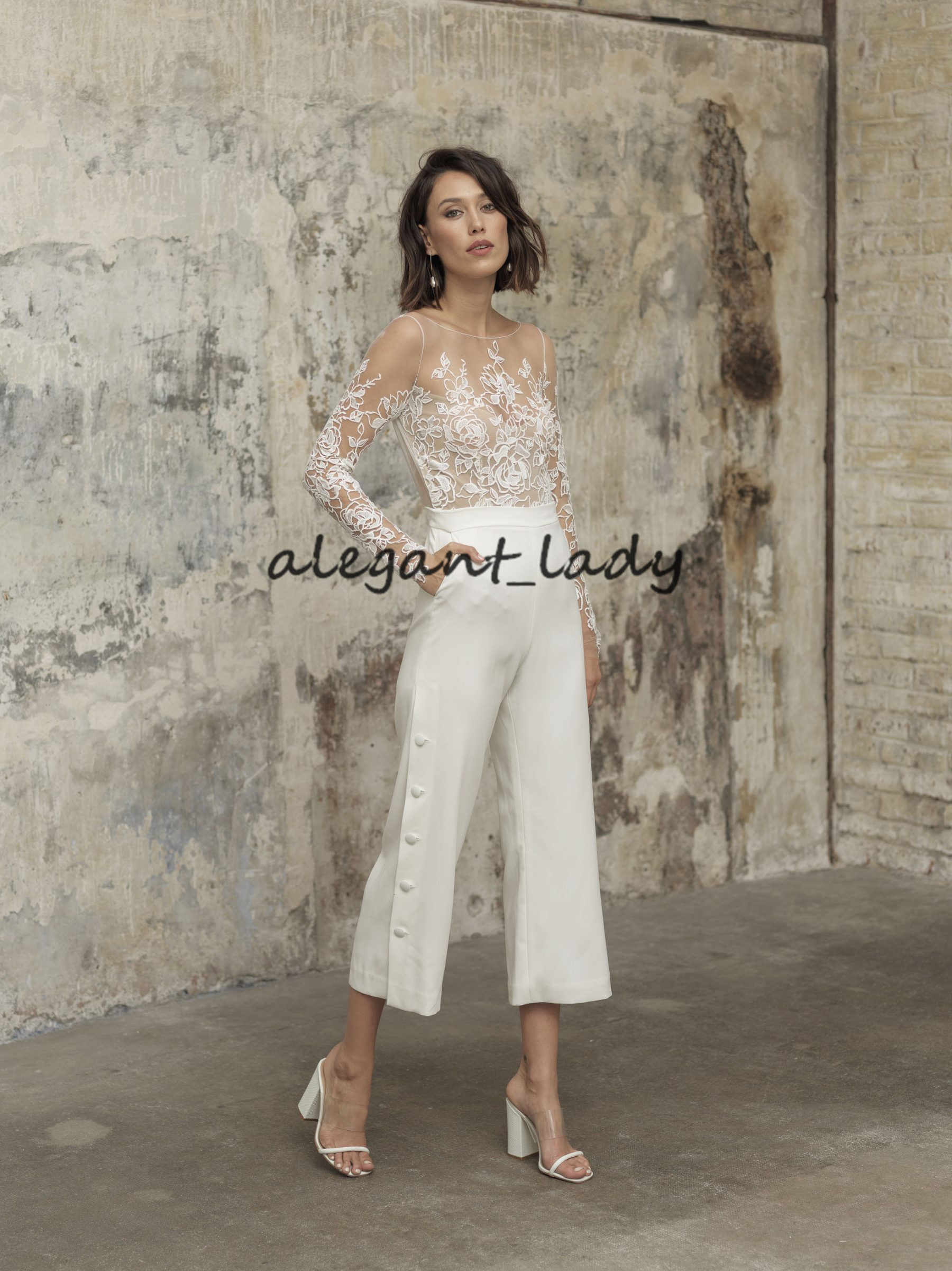 Romantic Bridal Jumpsuit Beach Wedding Dresses Tea Length backless Lace Long Sleeves Outfit Reception Gowns Pant Suit