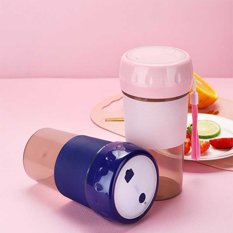 Small and medium-sized mini household juicer portable multifunctional USB charging juicer cup fruit electric juice mixing cup
Small and medium-sized mini household juicer portable multifunctional USB charging juicer cup fruit electric juice mixing cup